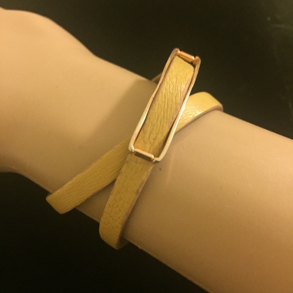 FOSSIL BROWN LEATHER WRIST WRAP BRACELET - Picture 2 of 4